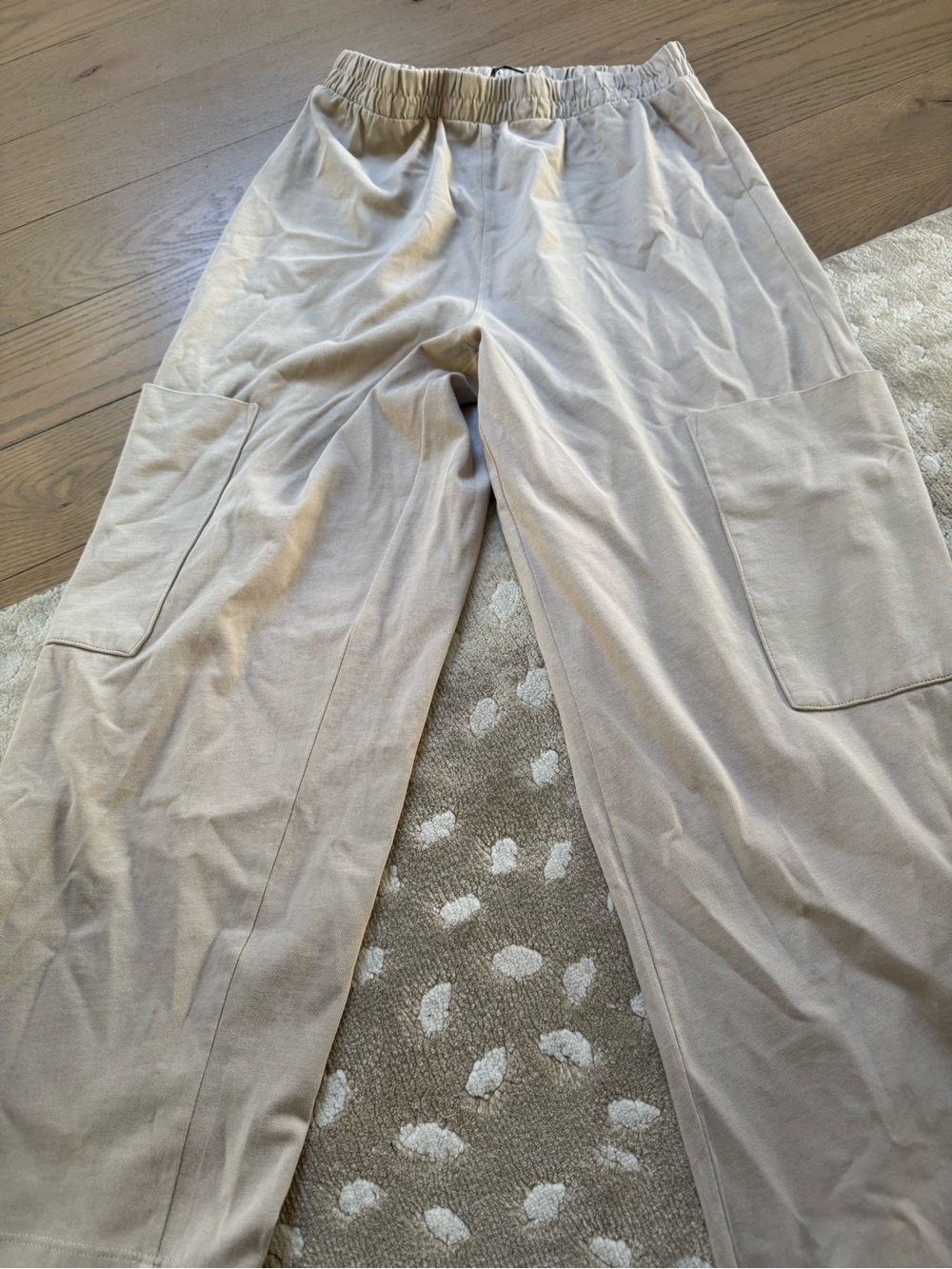 Zara Beige Wide-Leg Cargo Pants